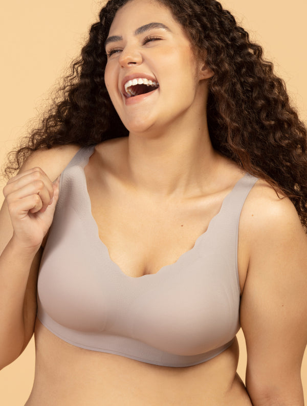 Airlite Breathable Seamless Bra with Scallop Edges